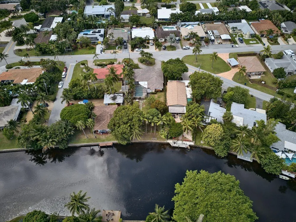 201 NE 29th Street Wilton Manors, FL 33334
