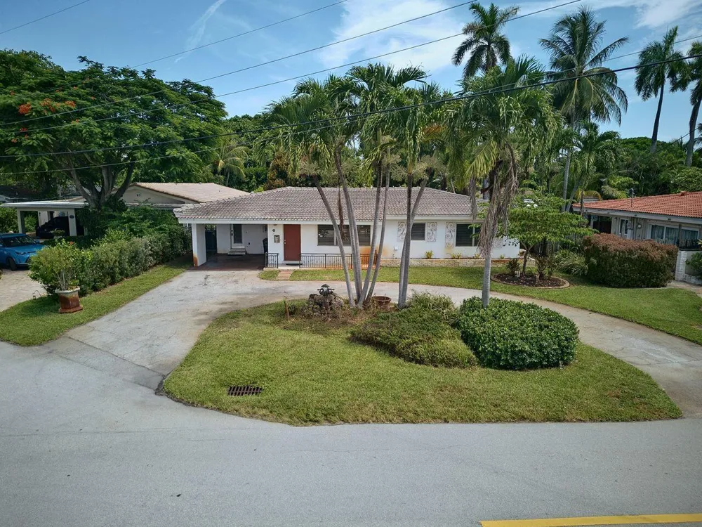 201 NE 29th Street Wilton Manors, FL 33334