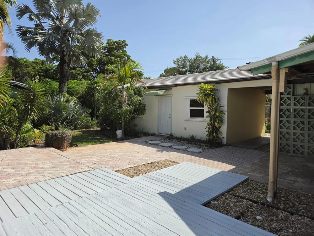 704 NE 22ND DRIVE #1-4 Wilton Manors, FL 33305