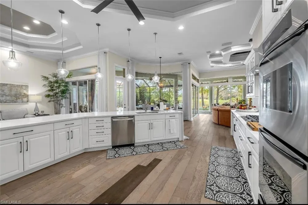 2721 Olde Cypress Drive Naples, FL 34119