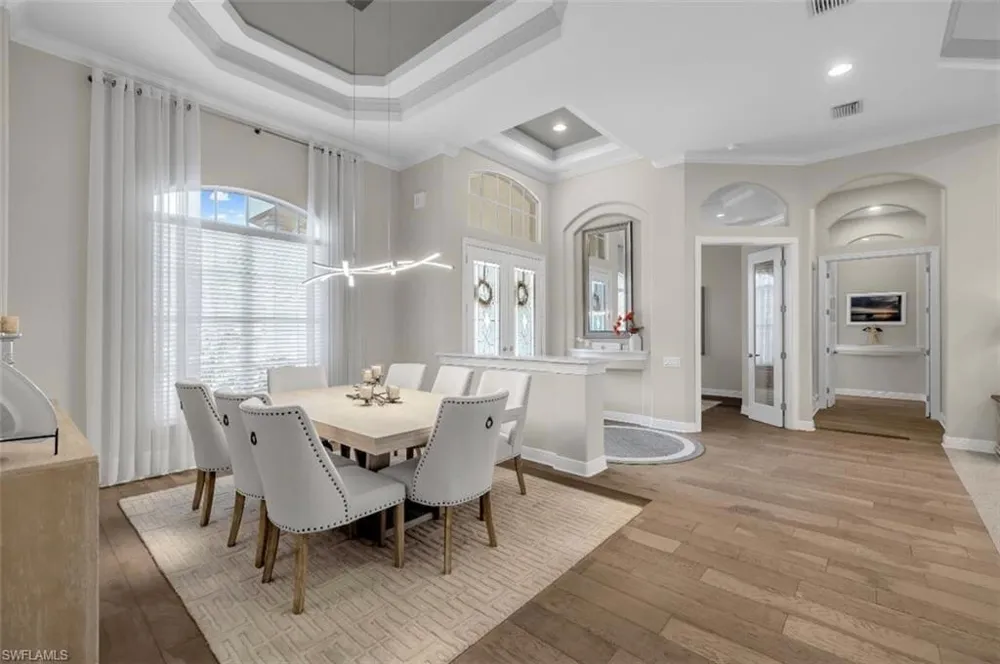 2721 Olde Cypress Drive Naples, FL 34119