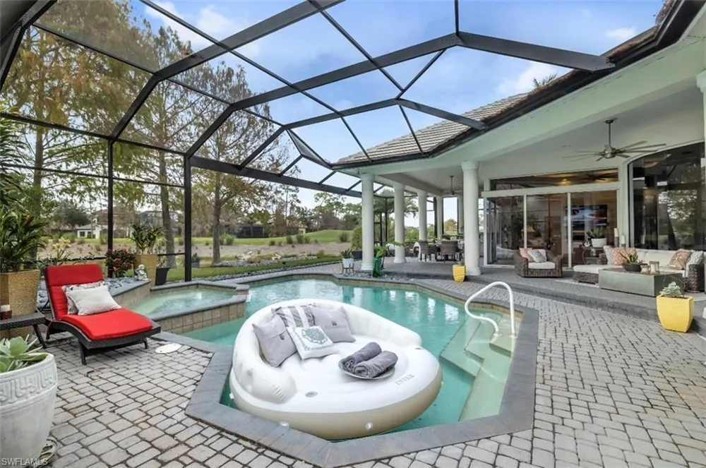 2721 Olde Cypress Drive Naples, FL 34119