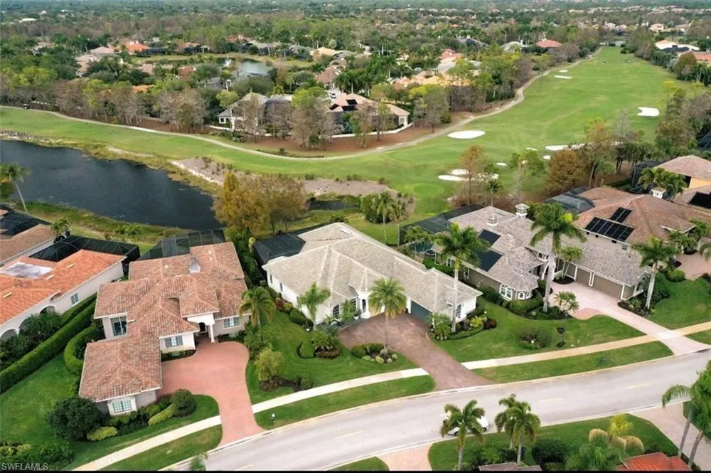 2721 Olde Cypress Drive Naples, FL 34119