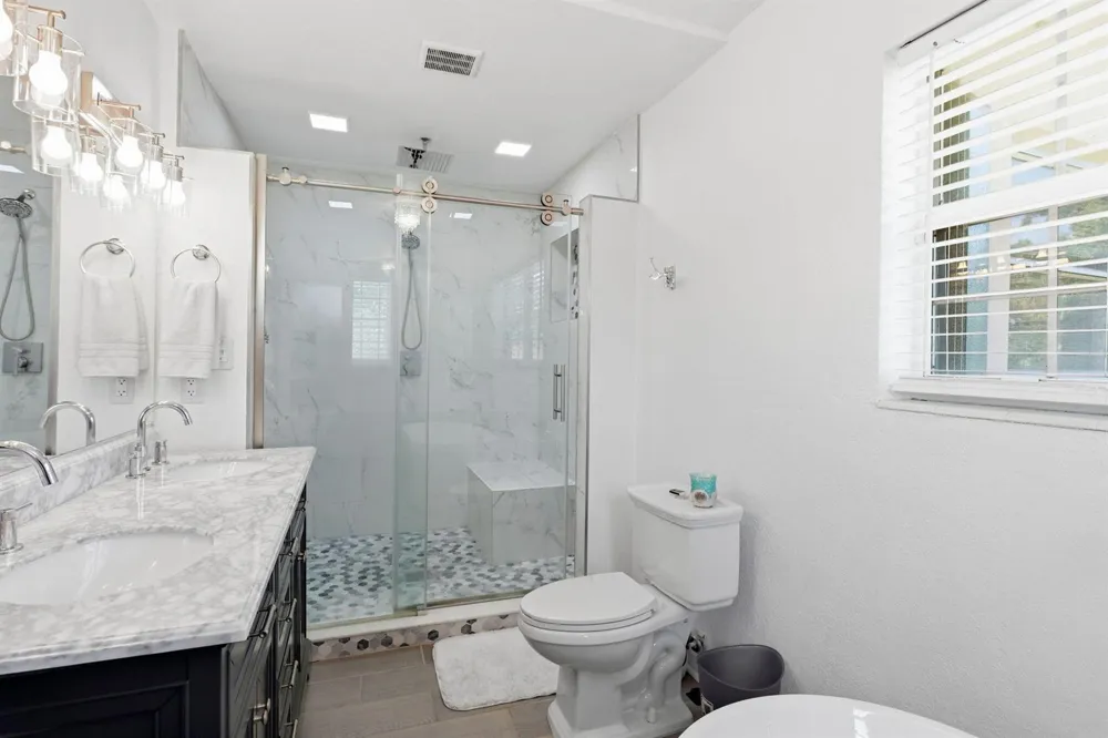 156 Granada Drive Palm Springs, FL 33461