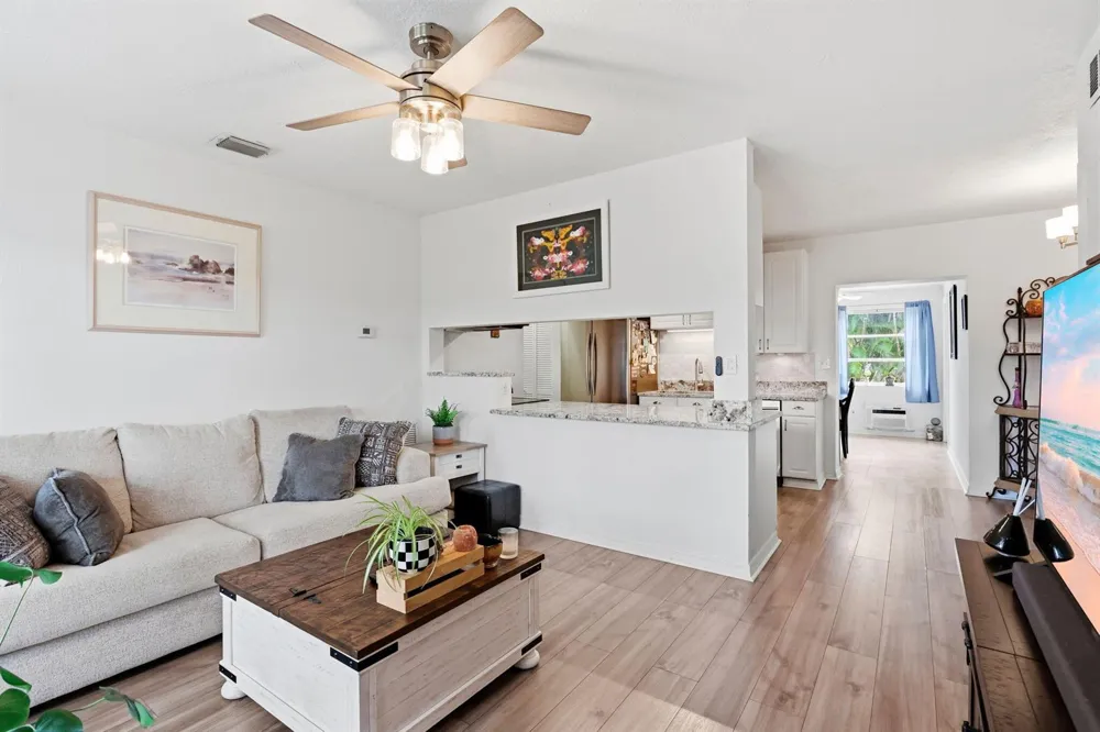 156 Granada Drive Palm Springs, FL 33461