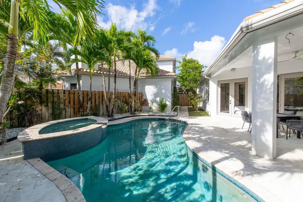 2443 PLAYERS COURT Wellington, FL 33414