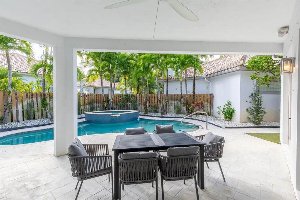 2443 PLAYERS COURT Wellington, FL 33414