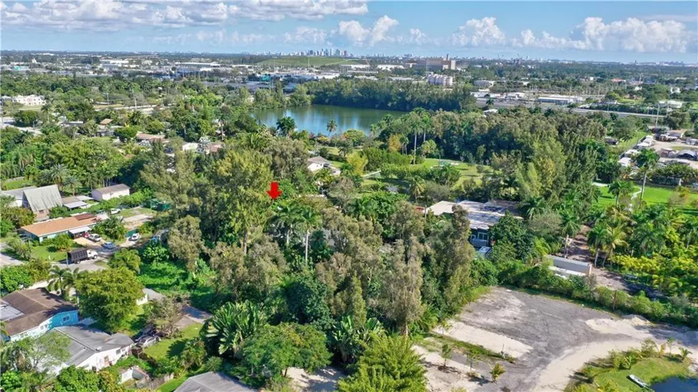 4800 SW 55 TERRACE Davie, FL 33314