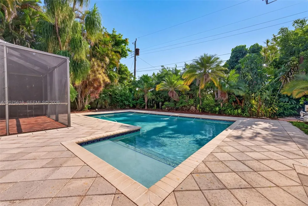 16111 SW 103rd Ct Miami, FL 33157