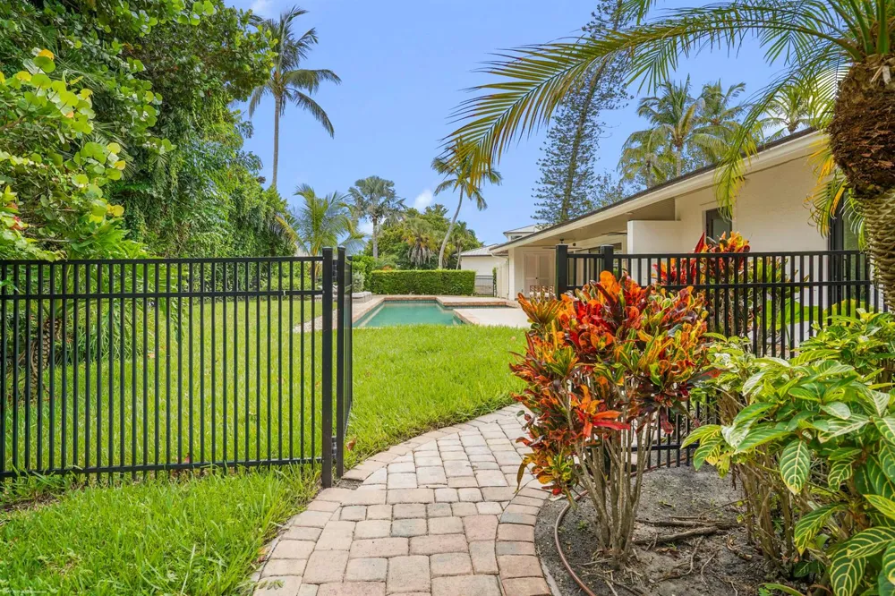 2 ISLAND ROAD Sewalls Point, FL 34996