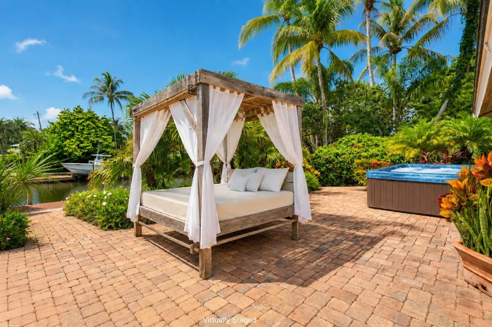 2 ISLAND ROAD Sewalls Point, FL 34996