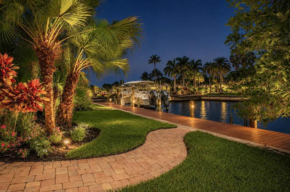 2 ISLAND ROAD Sewalls Point, FL 34996