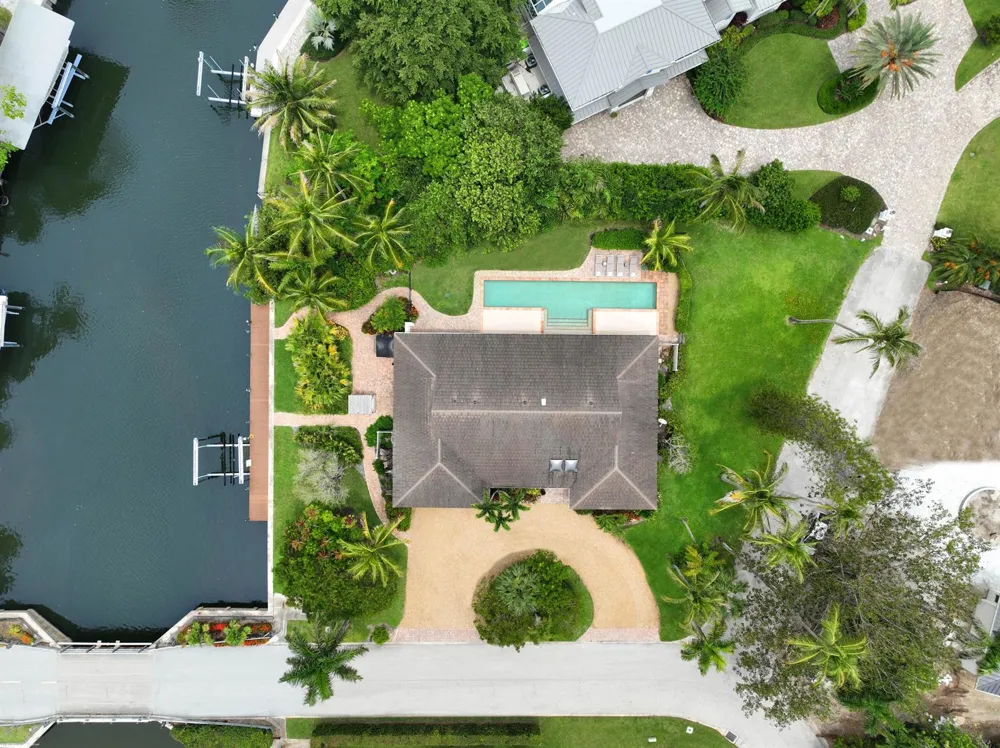 2 ISLAND ROAD Sewalls Point, FL 34996