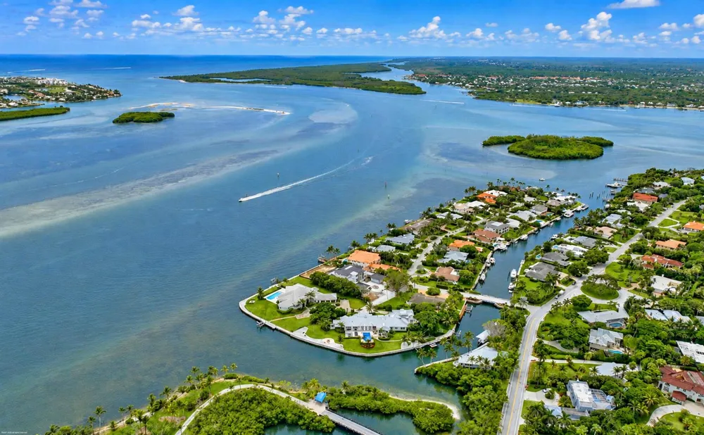 2 ISLAND ROAD Sewalls Point, FL 34996