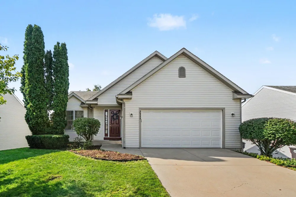 2985 Riley Ridge Road Holland Charter Township, MI 49424