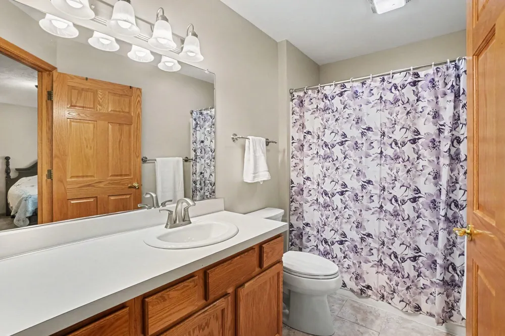 2985 Riley Ridge Road Holland Charter Township, MI 49424