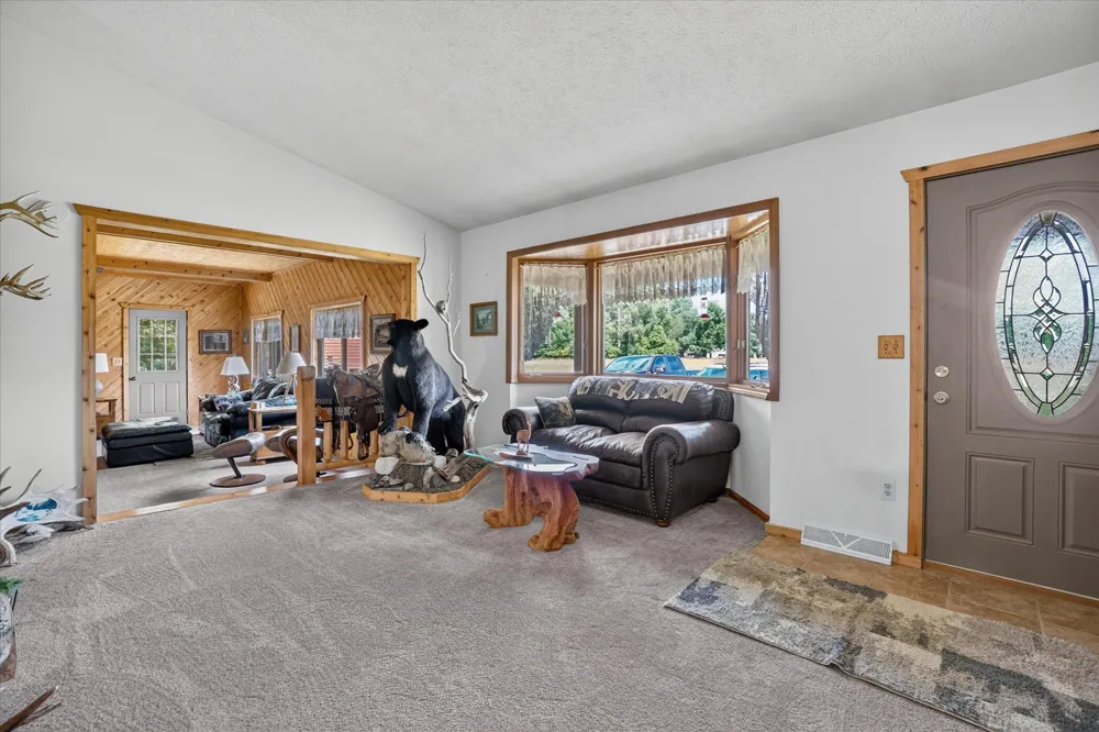 10077 Maple Hill Road Reynolds Township, MI 49329