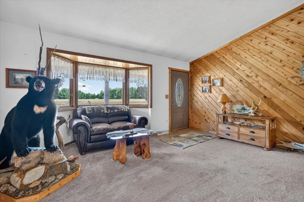 10077 Maple Hill Road Reynolds Township, MI 49329