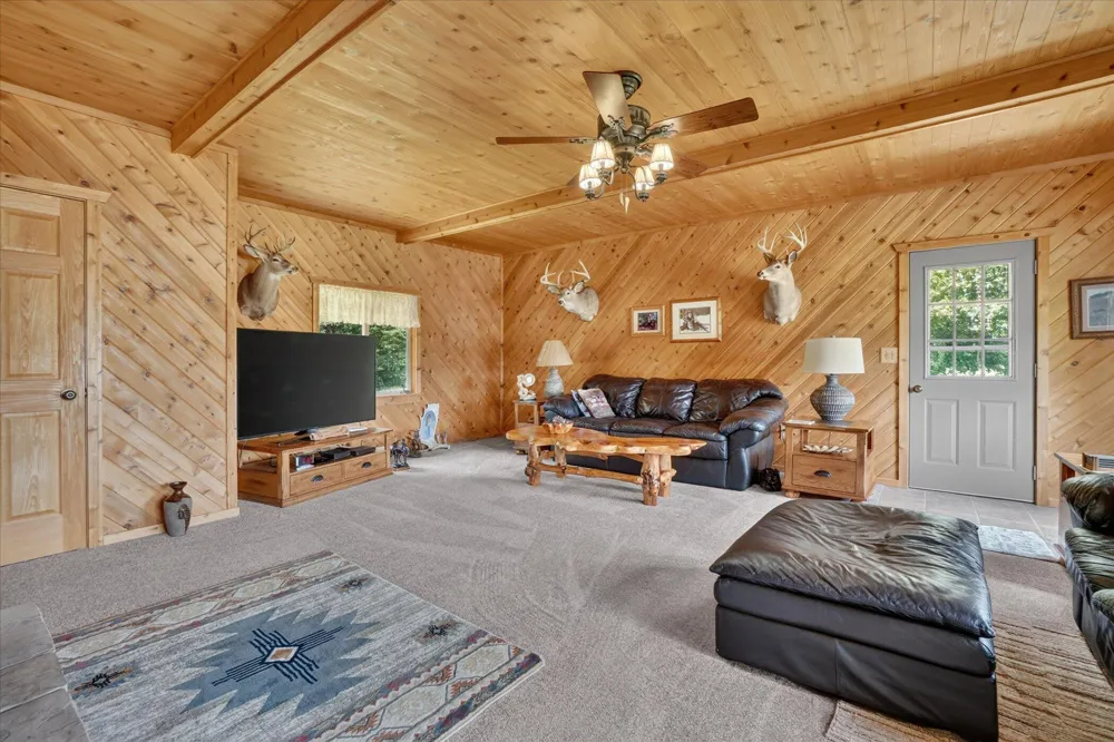 10077 Maple Hill Road Reynolds Township, MI 49329