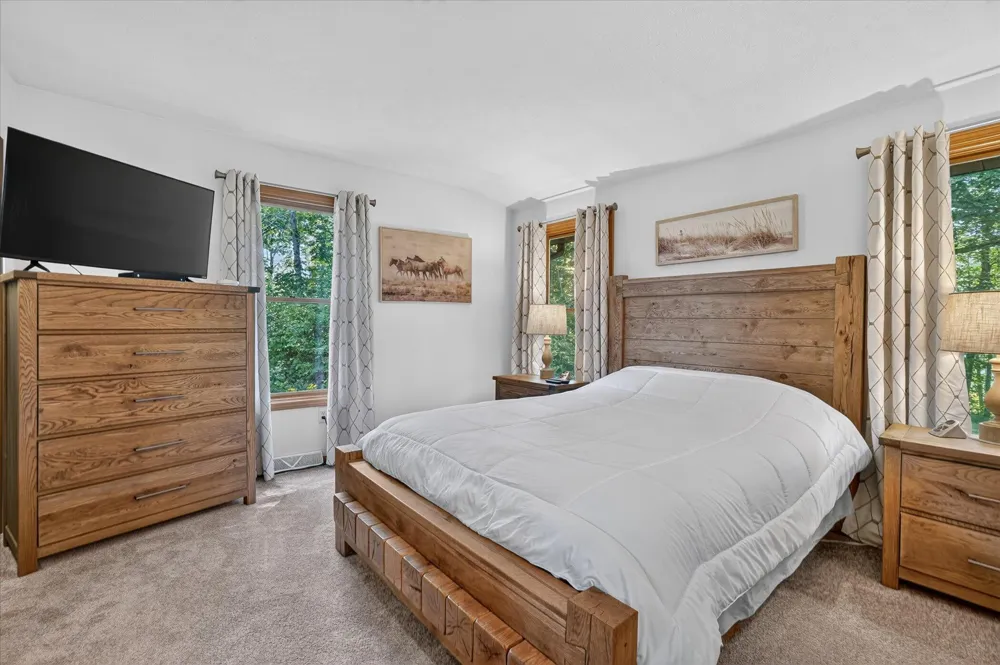 10077 Maple Hill Road Reynolds Township, MI 49329