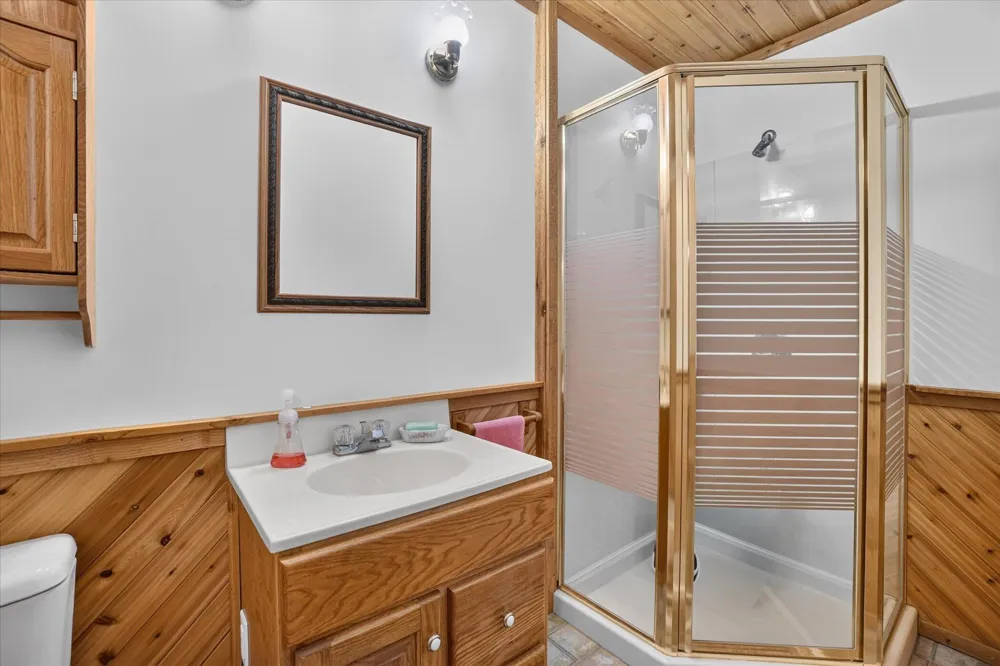 10077 Maple Hill Road Reynolds Township, MI 49329