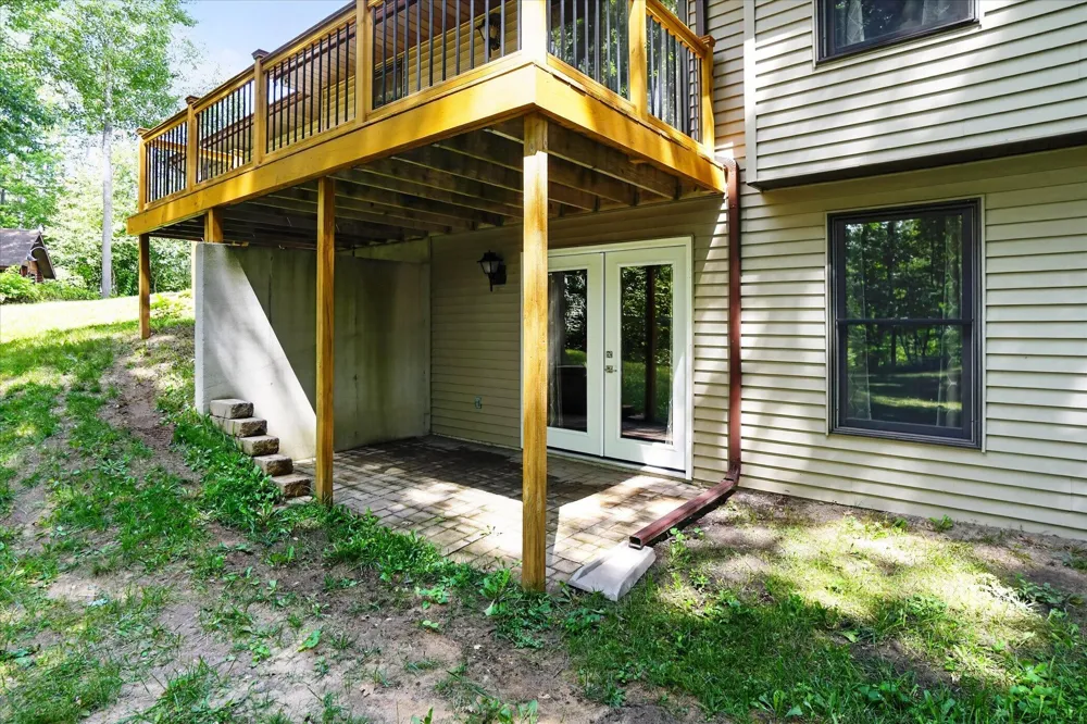 10077 Maple Hill Road Reynolds Township, MI 49329