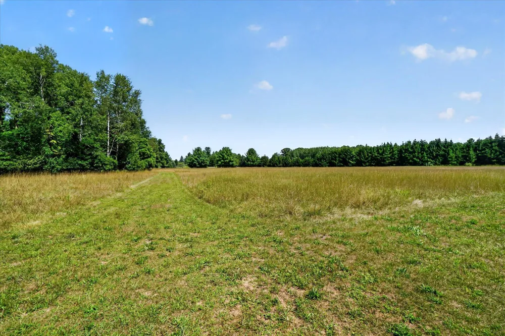 10077 Maple Hill Road Reynolds Township, MI 49329