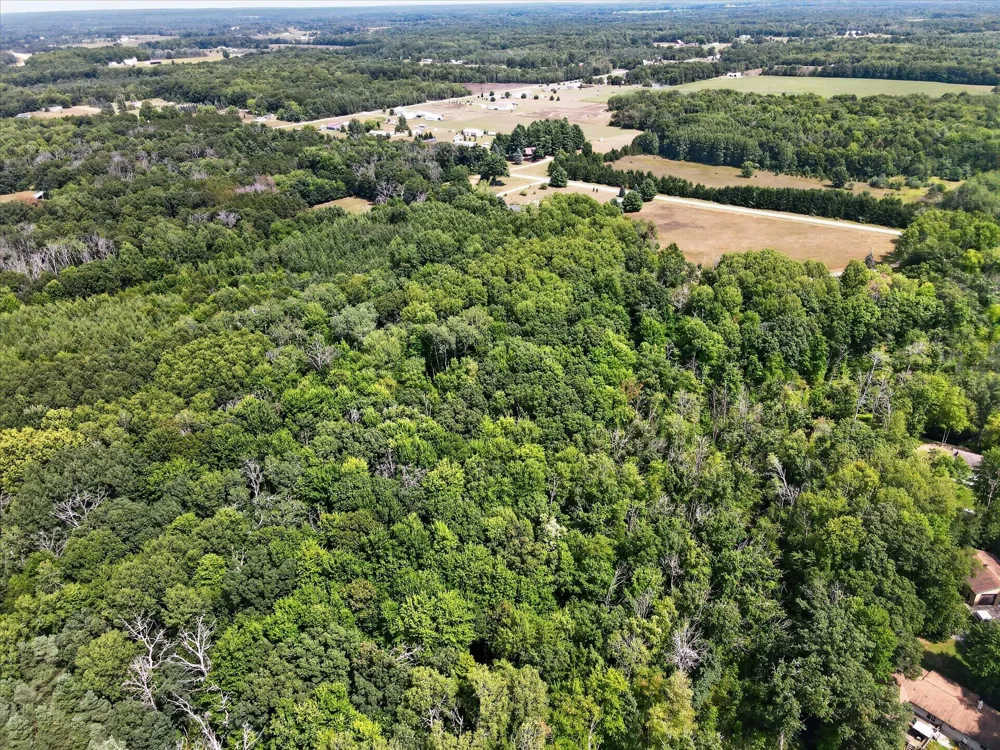 10077 Maple Hill Road Reynolds Township, MI 49329