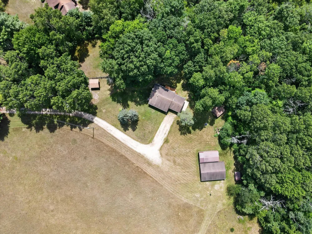 10077 Maple Hill Road Reynolds Township, MI 49329