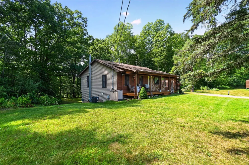 10077 Maple Hill Road Reynolds Township, MI 49329