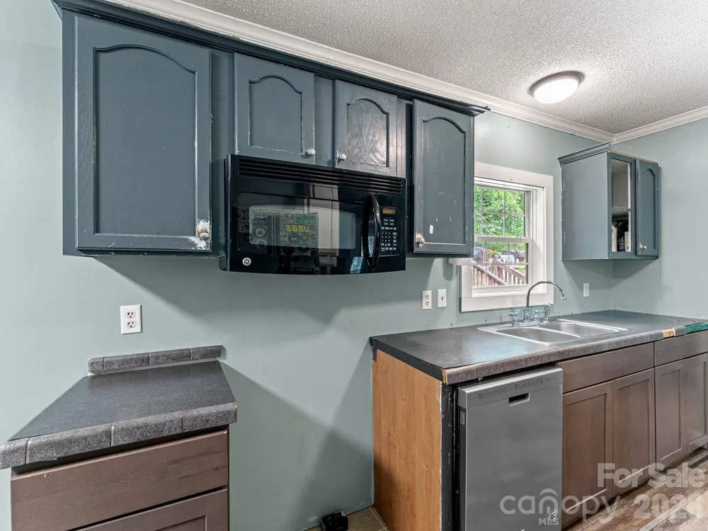 195 Shiloh Road Asheville, NC 28803