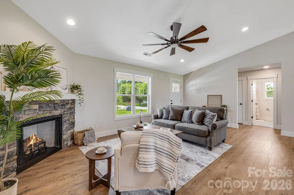 735 Jupiter Road Weaverville, NC 28787