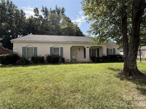 6625 Woodfield Drive