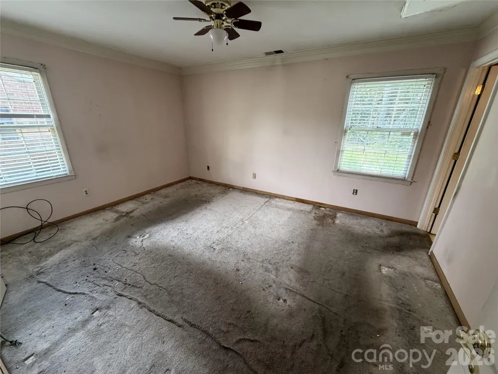 6625 Woodfield Drive Charlotte, NC 28215