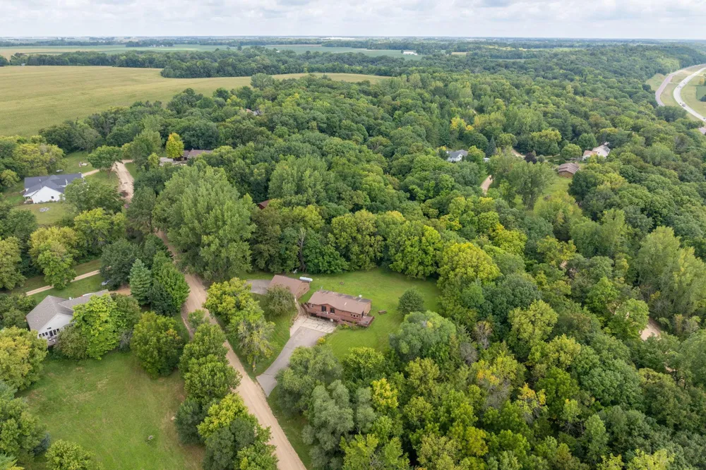 37849 Hillside Drive Saint Peter, MN 56082