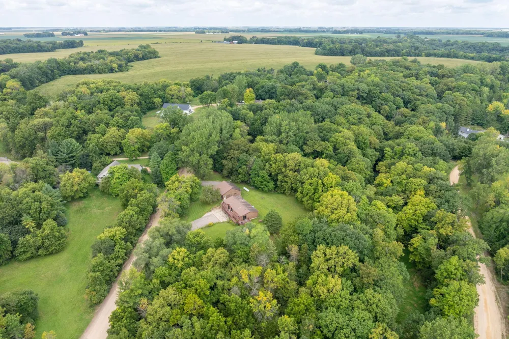 37849 Hillside Drive Saint Peter, MN 56082