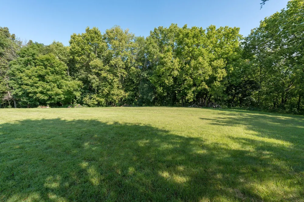 37849 Hillside Drive Saint Peter, MN 56082