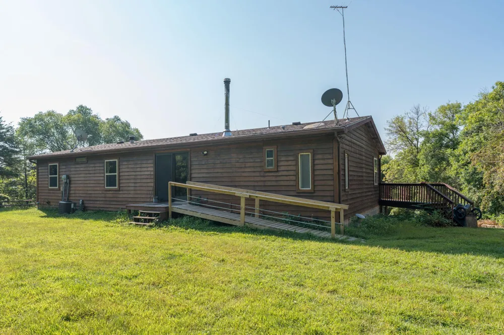 37849 Hillside Drive Saint Peter, MN 56082
