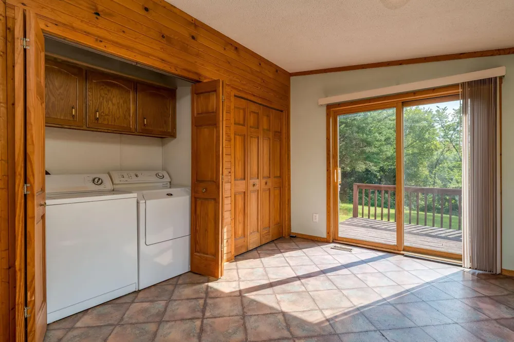 37849 Hillside Drive Saint Peter, MN 56082