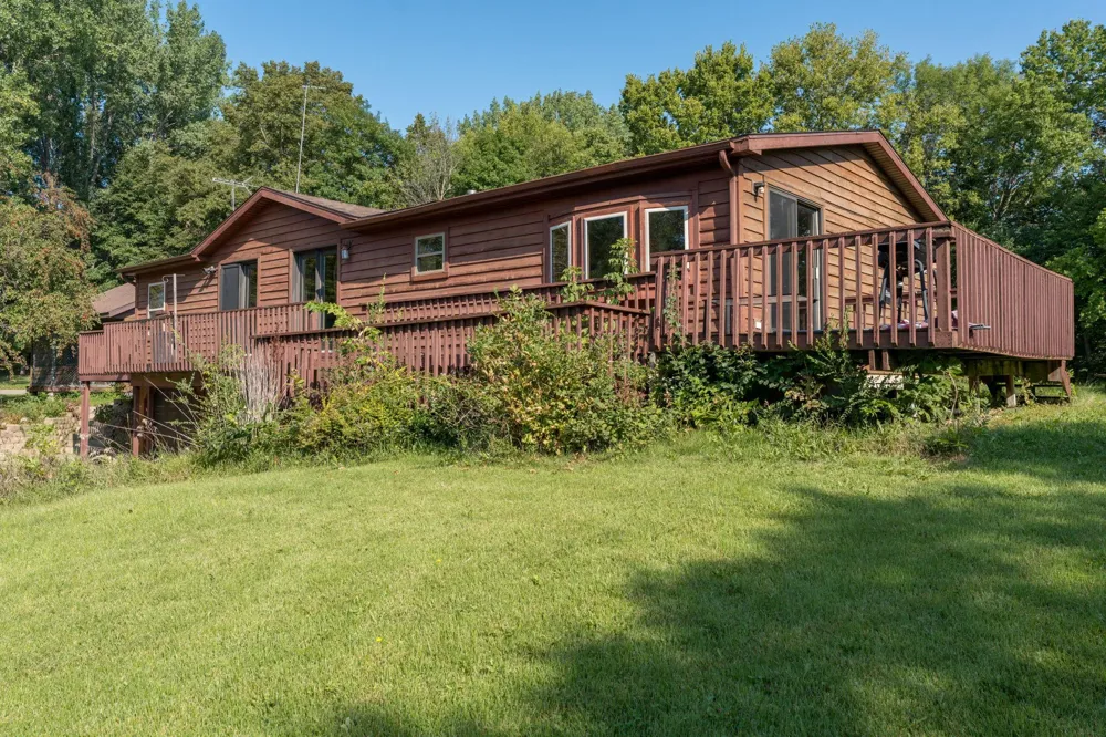 37849 Hillside Drive Saint Peter, MN 56082
