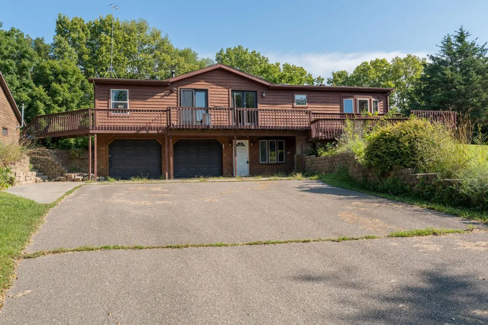 37849 Hillside Drive Saint Peter, MN 56082