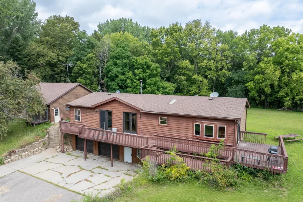 37849 Hillside Drive Saint Peter, MN 56082