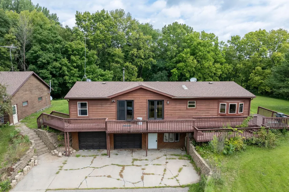 37849 Hillside Drive Saint Peter, MN 56082