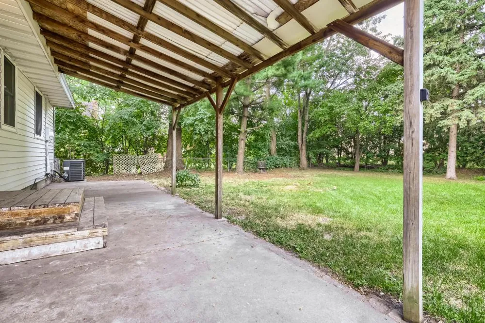8536 15th Avenue S Bloomington, MN 55425