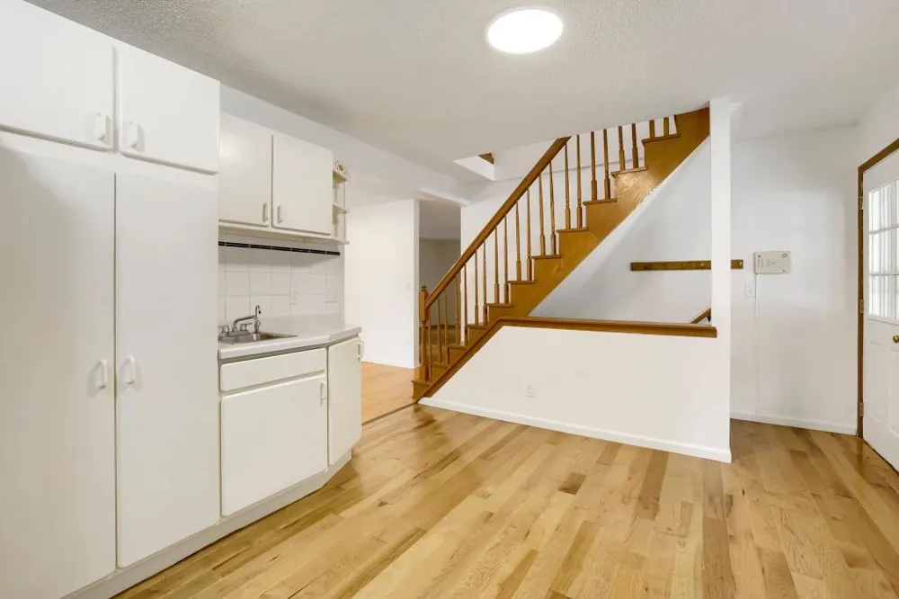 8536 15th Avenue S Bloomington, MN 55425