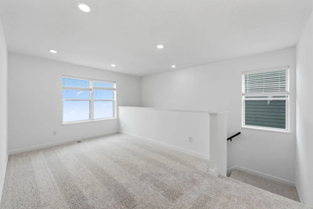 18350 Glancy Way Lakeville, MN 55044