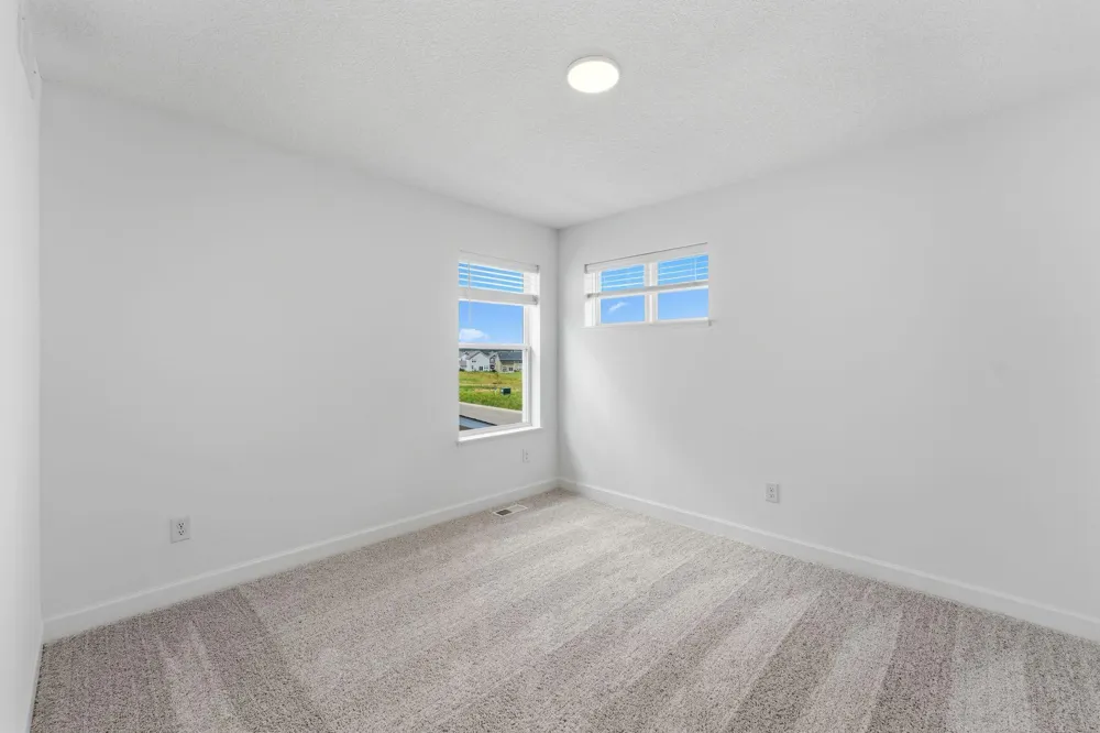 18350 Glancy Way Lakeville, MN 55044