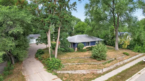 1684 Long Lake Road