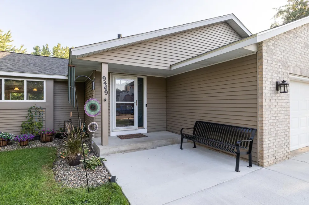 9449 83rd Street S Cottage Grove, MN 55016