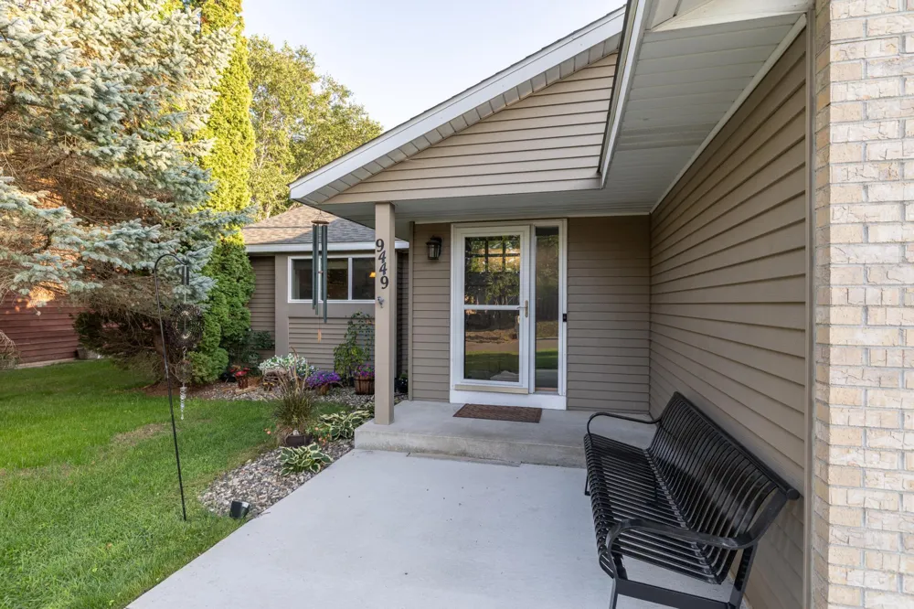 9449 83rd Street S Cottage Grove, MN 55016
